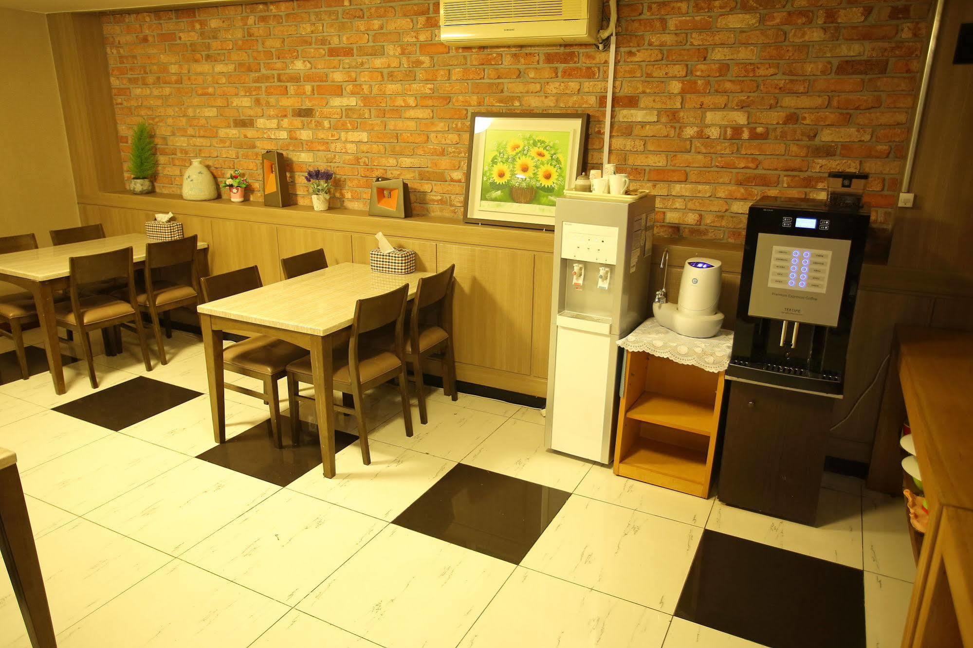 Central Hotel Changwon Luaran gambar