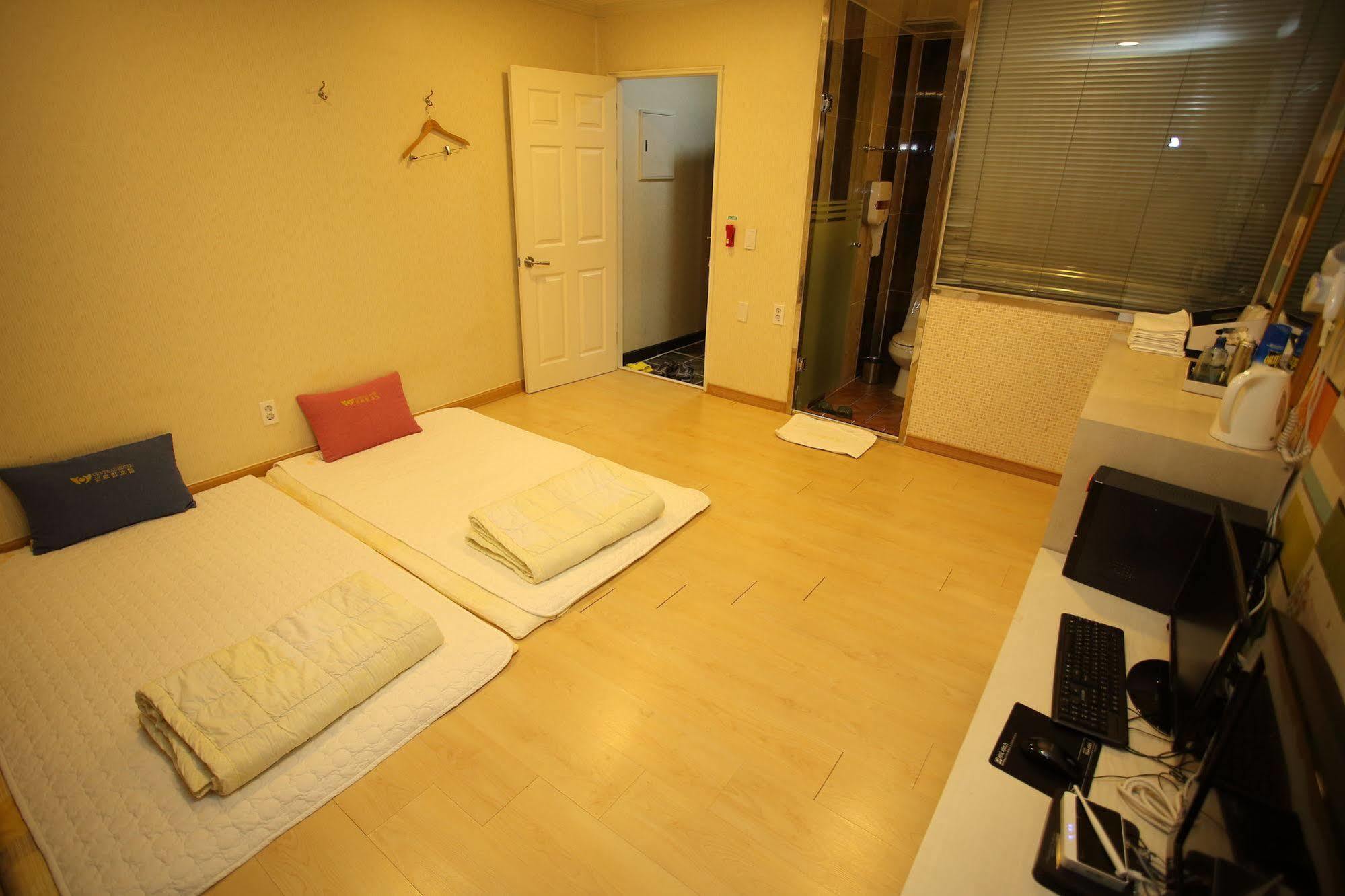 Central Hotel Changwon Luaran gambar